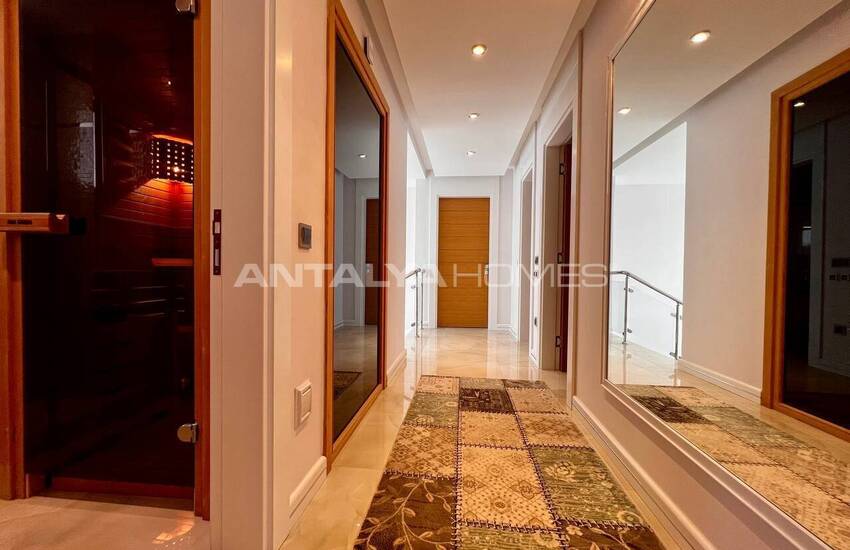 خانه شیک با منظره دریا و شهر در آلانیا 35