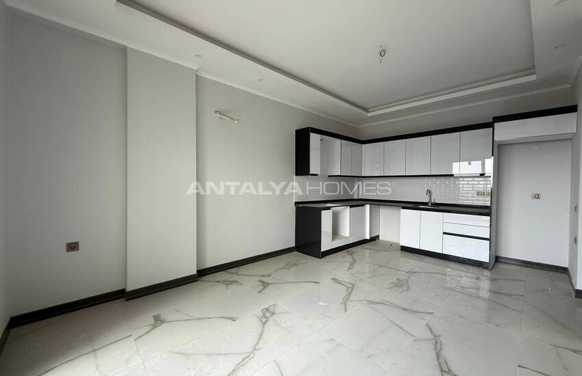 Apartment with Sea View and Social Features in Payallar 8