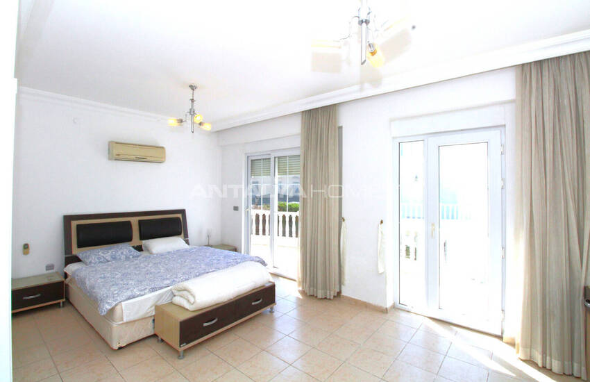 Furnished House in a Complex with a Pool in Belek Antalya 19