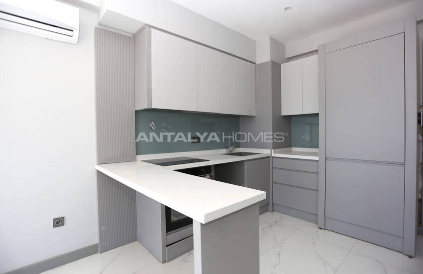 Antalya Altıntaş'ta Zengin Olanaklı Sitede Şık Daire 20