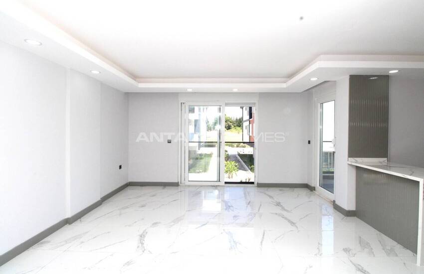 Manavgat'ta Havuzlu ve Otoparklı Daire 15