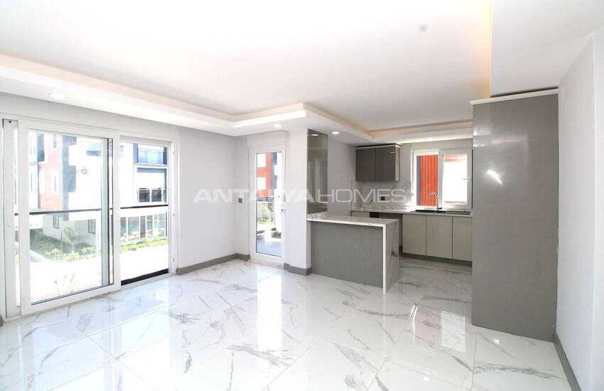 Manavgat'ta Havuzlu ve Otoparklı Daire 17