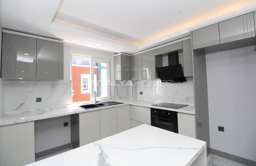 Manavgat'ta Havuzlu ve Otoparklı Daire 21