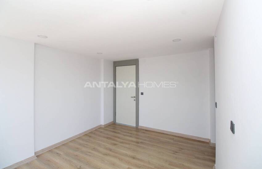 Manavgat'ta Havuzlu ve Otoparklı Daire 23