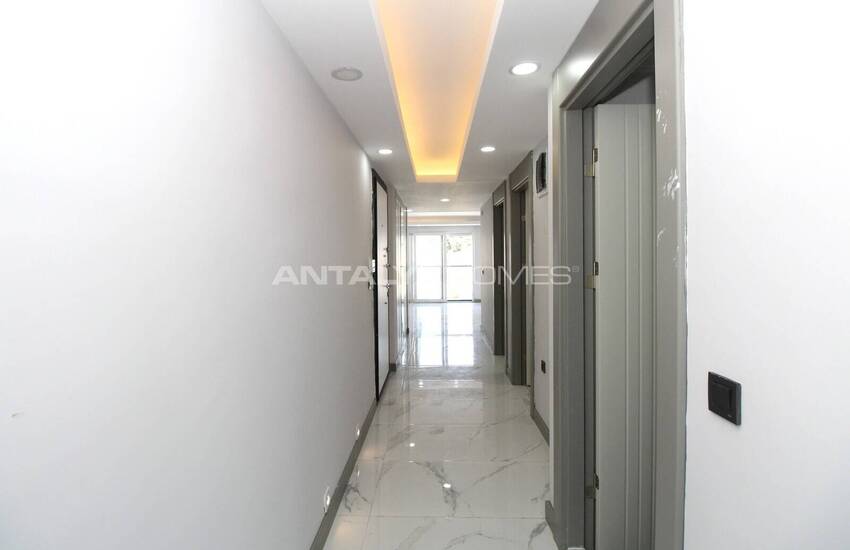 Manavgat'ta Havuzlu ve Otoparklı Daire 32