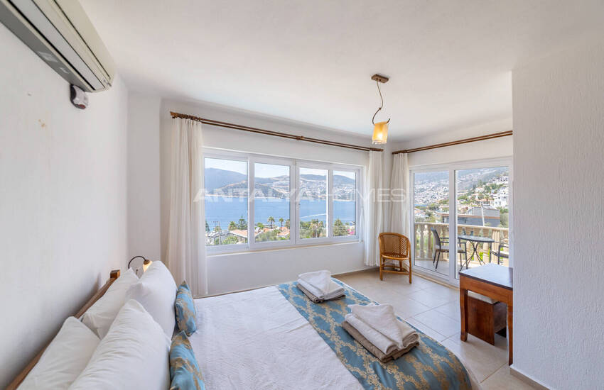 Kaş Kalkan'da Deniz Manzaralı Havuzlu 4+1 Villa 20