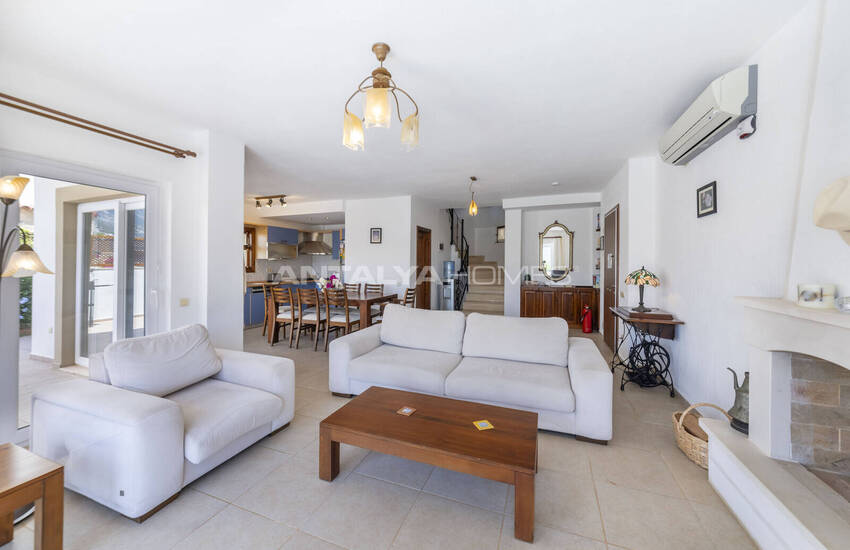 Kaş Kalkan'da Deniz Manzaralı Havuzlu 4+1 Villa 16