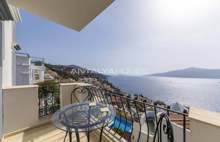 House with Pool Close to Beach in Kalkan 35