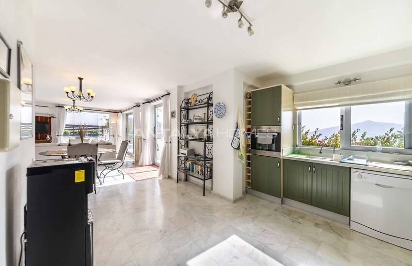 House with Pool Close to Beach in Kalkan 22