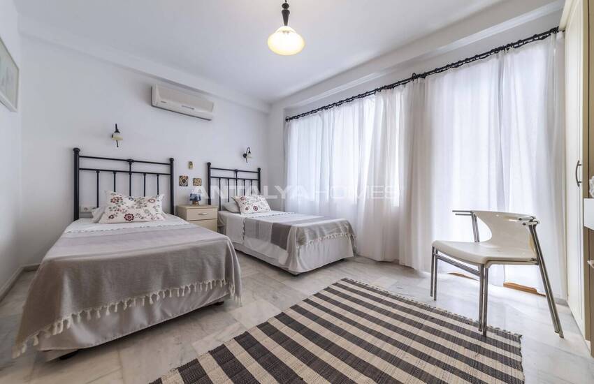 House with Pool Close to Beach in Kalkan 29