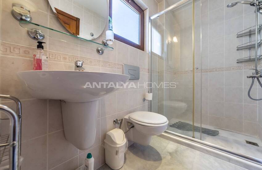 House with Pool Close to Beach in Kalkan 32