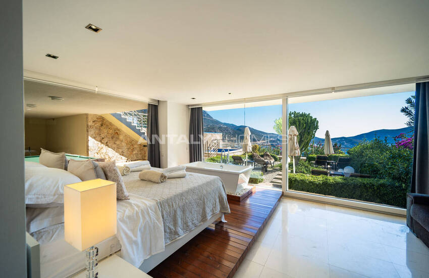Kaş Kalkan'da Özel Havuzlu Deniz Manzaralı Villa 17