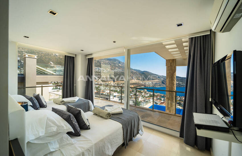 Kaş Kalkan'da Özel Havuzlu Deniz Manzaralı Villa 14