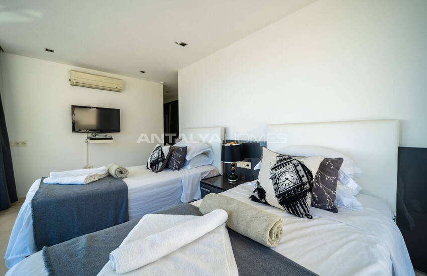 Kaş Kalkan'da Özel Havuzlu Deniz Manzaralı Villa 25