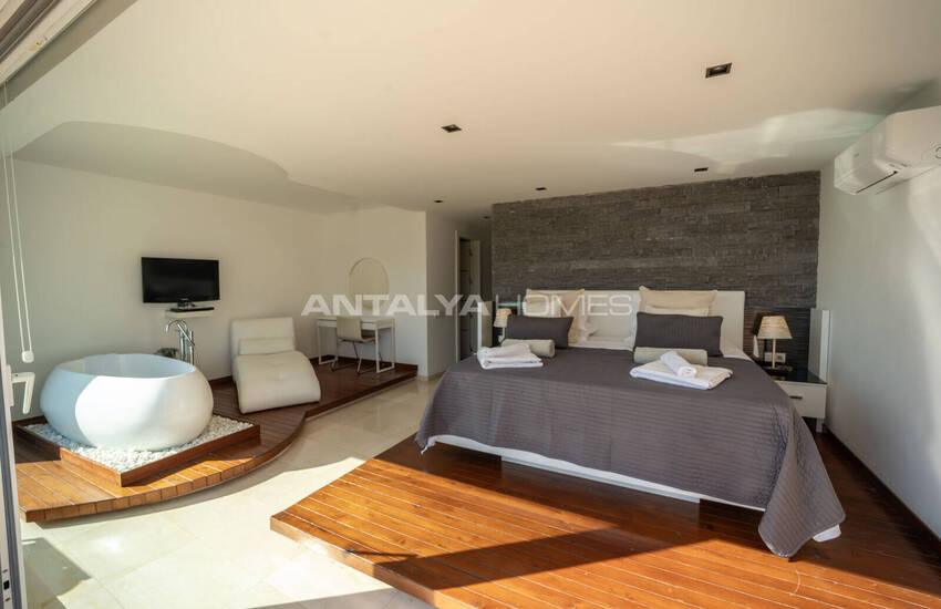 Kaş Kalkan'da Özel Havuzlu Deniz Manzaralı Villa 20