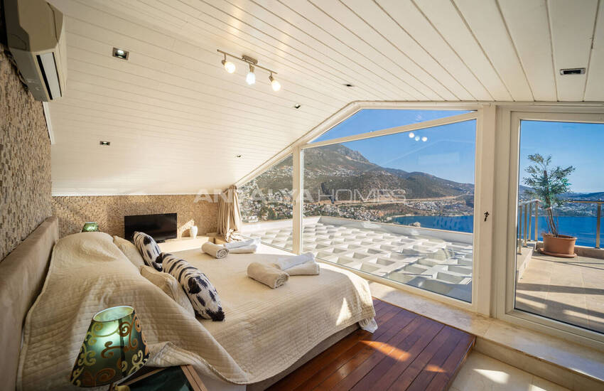 Kaş Kalkan'da Özel Havuzlu Deniz Manzaralı Villa 16