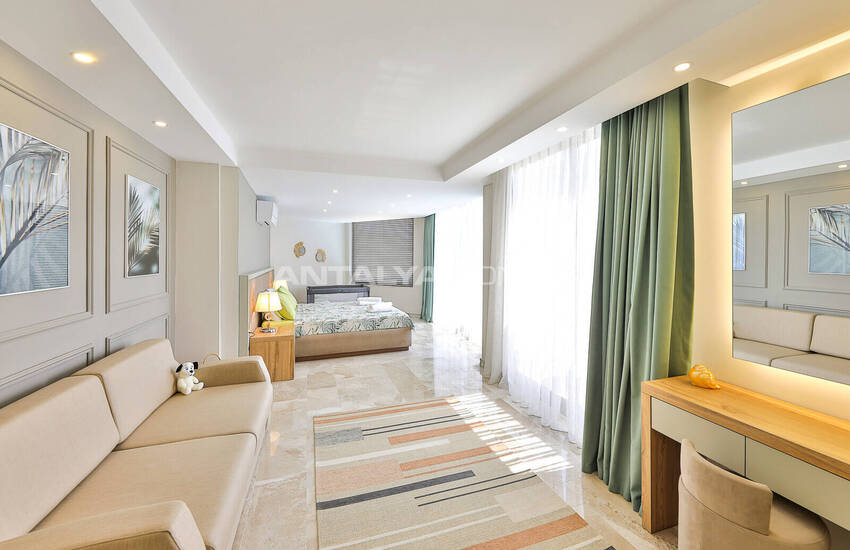 Kaş Kalkan'da Havuzlu ve Deniz Manzaralı Lüks 5+1 Villa 35
