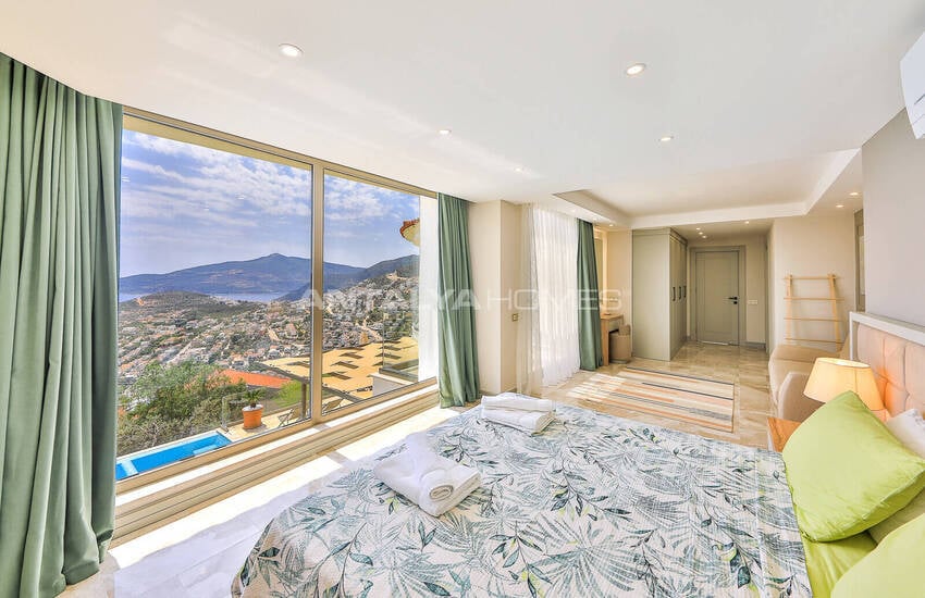 Kaş Kalkan'da Havuzlu ve Deniz Manzaralı Lüks 5+1 Villa 29