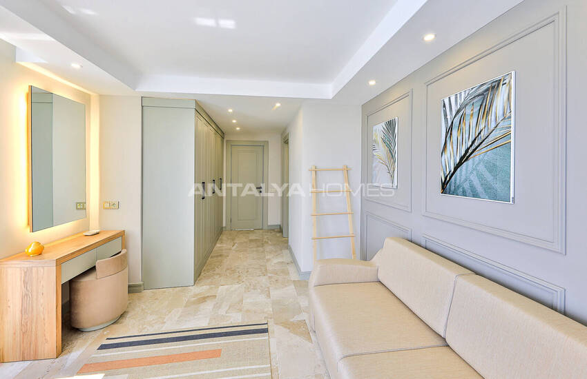 Kaş Kalkan'da Havuzlu ve Deniz Manzaralı Lüks 5+1 Villa 33
