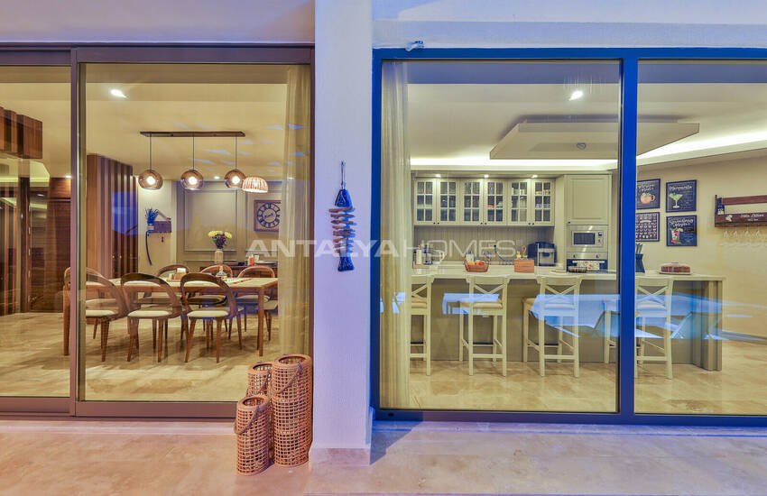 Kaş Kalkan'da Havuzlu ve Deniz Manzaralı Lüks 5+1 Villa 25