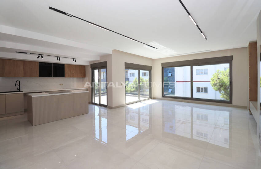 Apartments with Smart Home System Near the Sea in Antalya Lara 12