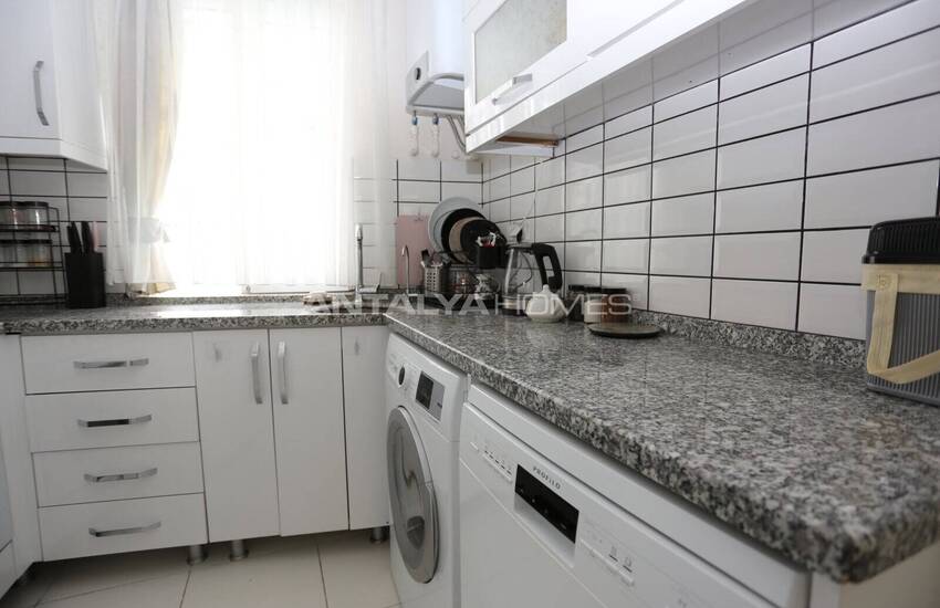 3-bedroom Flat with Separate Kitchen in Antalya Muratpaşa 11
