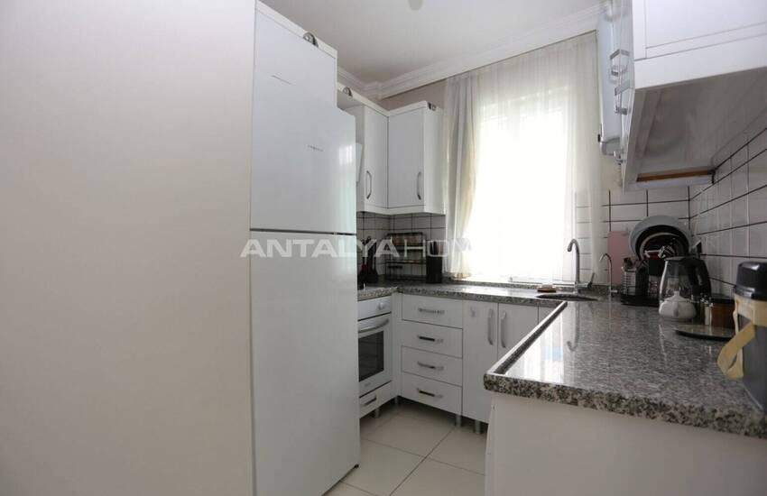 3-bedroom Flat with Separate Kitchen in Antalya Muratpaşa 12