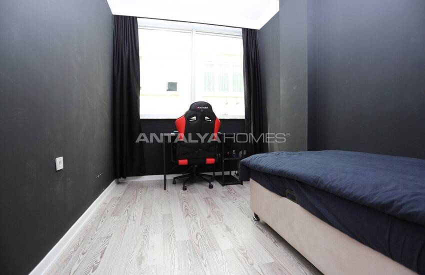 3-bedroom Flat with Separate Kitchen in Antalya Muratpaşa 16