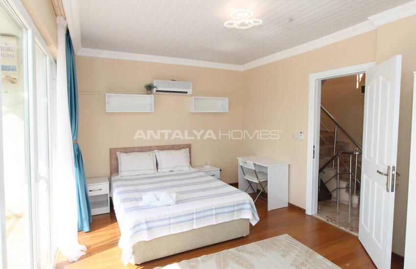 Möblerad Parhusvilla Med Privat Trädgård I Belek Antalya 17