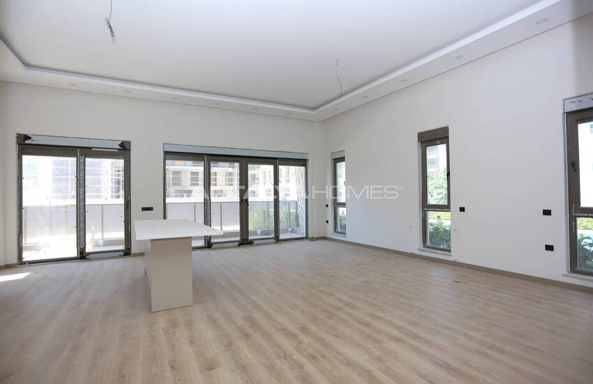 Detached House in an Exclusive Complex in Altıntaş 6