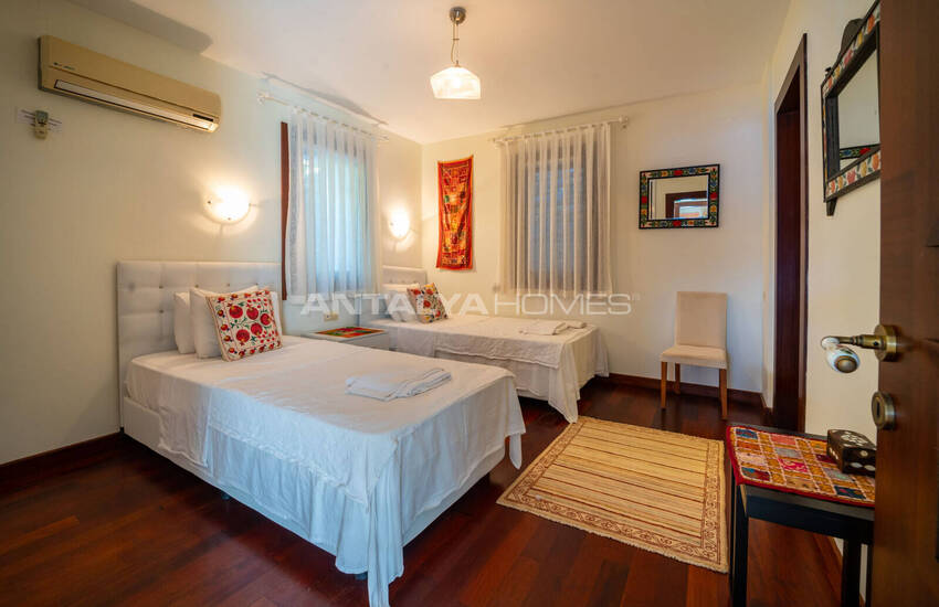 Beachfront House with Beach Access and Pool in Kalkan 53