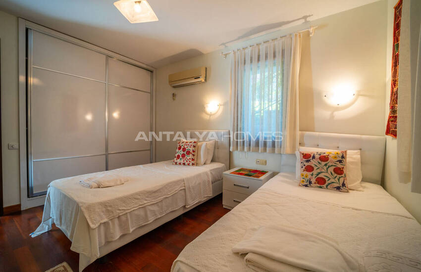 Beachfront House with Beach Access and Pool in Kalkan 54