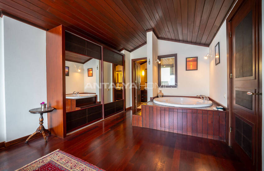 Beachfront House with Beach Access and Pool in Kalkan 56