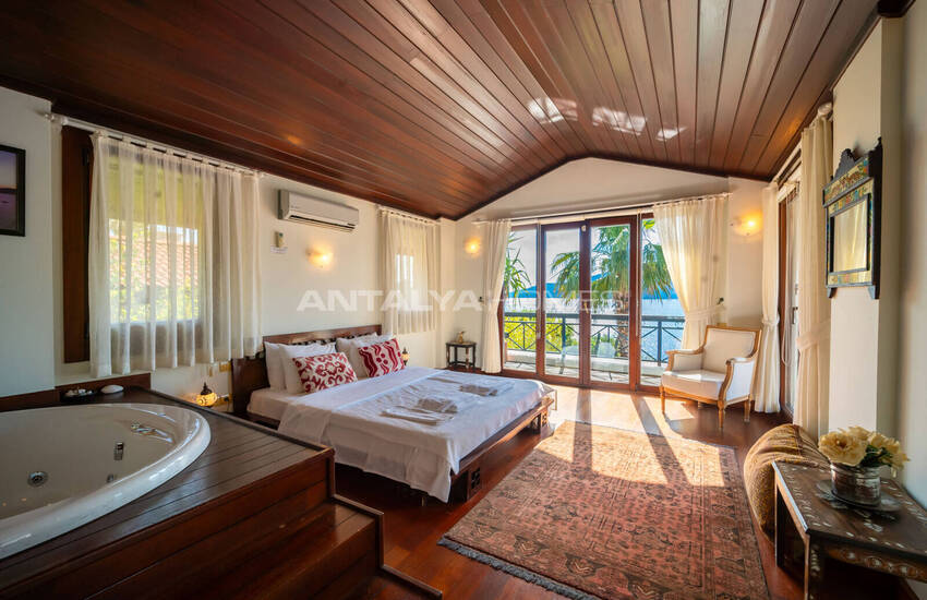 Beachfront House with Beach Access and Pool in Kalkan 41