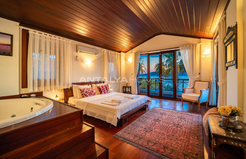 Beachfront House with Beach Access and Pool in Kalkan 43