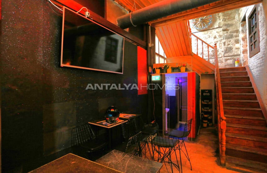 Bureau Commercial Dans Un Quartier Animé De Kaleiçi, Antalya 10