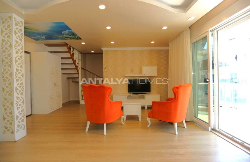 Antalya Konyaaltı’nda Havuz Manzaralı Eşyalı 2+1 Daire 14