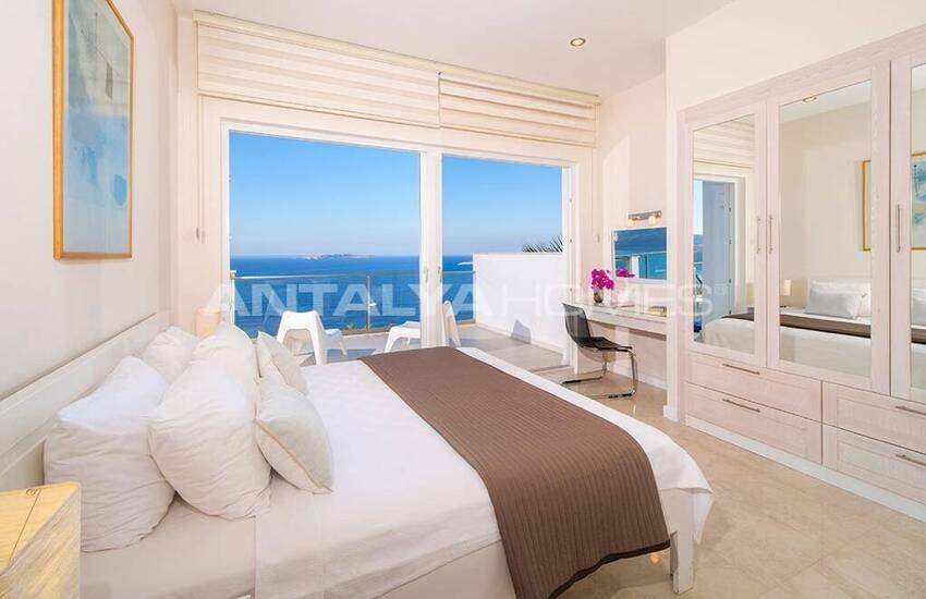 5-bedroom House with Infinity Pool in Antalya Kaş 17