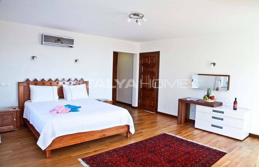 Kaş'ta Yatırım Potansiyeli Olan Deniz Manzaralı Gayrimenkul 17