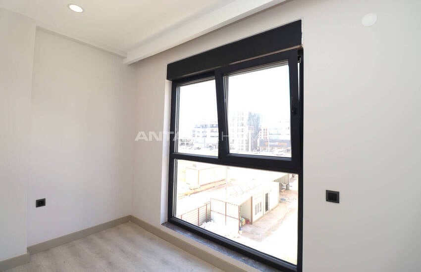 آپارتمان‌ها در مجتمعی با استخر نزدیک بیمارستان در آنتالیا 13