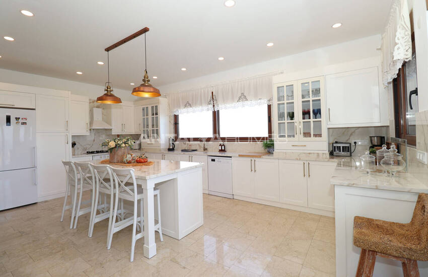 House with Pool Intertwined with Nature in Antalya Adrasan 22