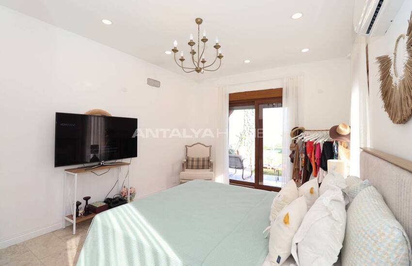 House with Pool Intertwined with Nature in Antalya Adrasan 27