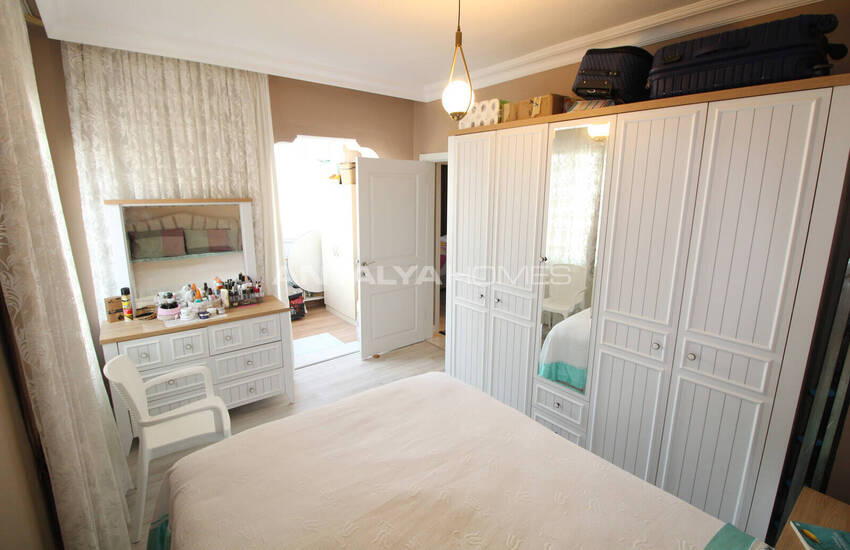 3-комнатная квартира с видом на море в центре Лары 20