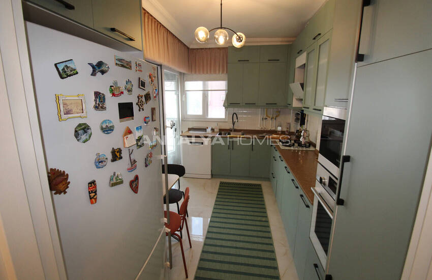 3-комнатная квартира с видом на море в центре Лары 8