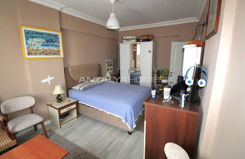 3-комнатная квартира с видом на море в центре Лары 15