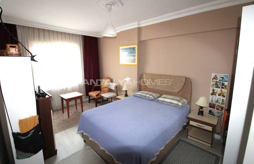 3-комнатная квартира с видом на море в центре Лары 14