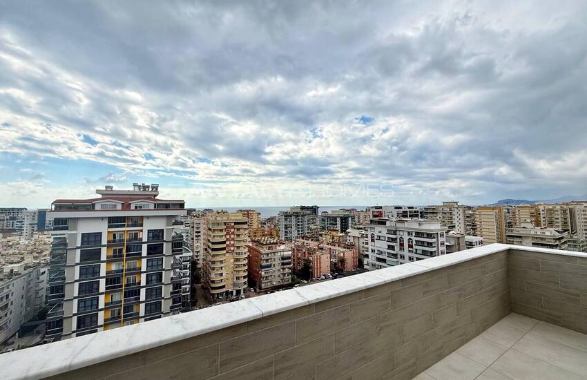 Alanya Mahmutlar'da Denize 550 M Mesafede Havuzlu Sitede Daireler 30