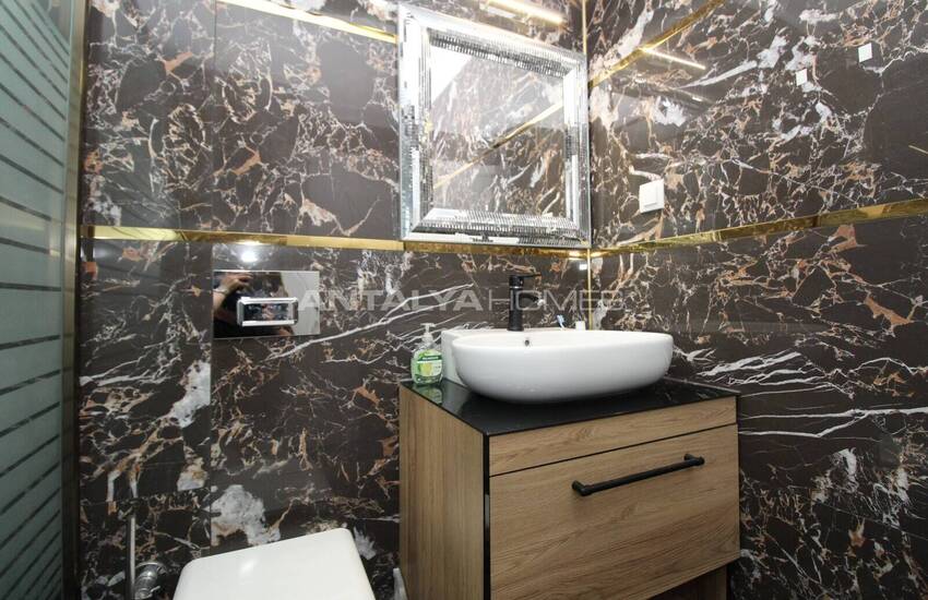 Antalya Belek'te Havuzlu Sitede 3 Odalı Şık Villa 42