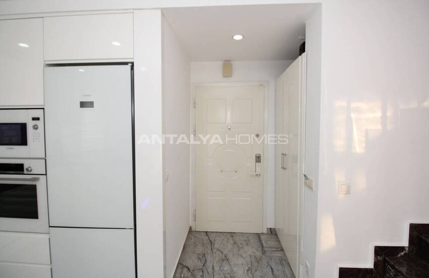 Antalya Belek'te Havuzlu Sitede 3 Odalı Şık Villa 52