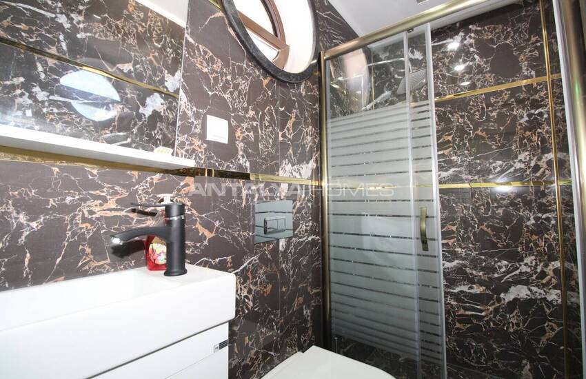 Antalya Belek'te Havuzlu Sitede 3 Odalı Şık Villa 44